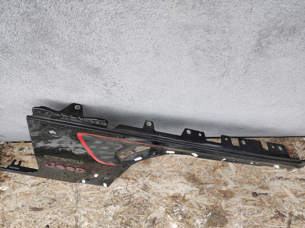 фото №5, Крила правий подряпаний jeep wrangler jl / jt