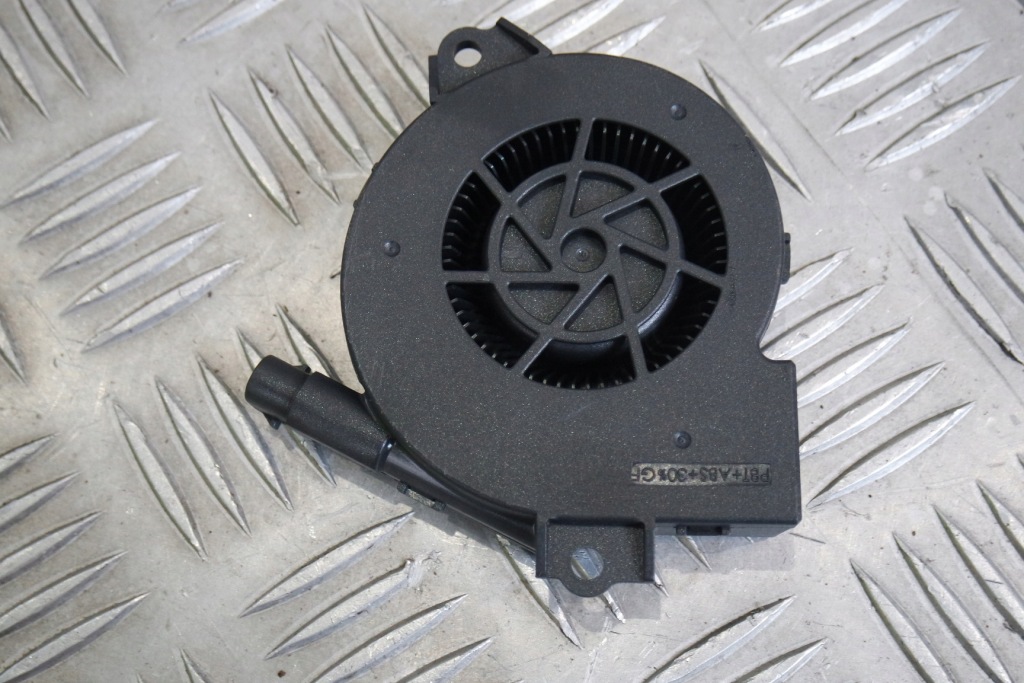 фото №1, Модуль вентилятор porsche panamera 971 974 971927541a