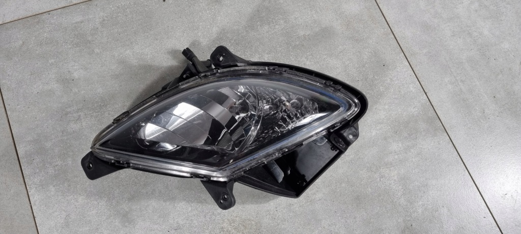 фото №3, Hyundai i20 противотуманная фара правый