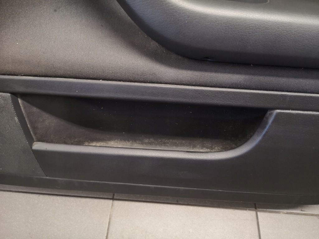 фото №9, Обшивка двері правий перед audi a4 b7 eu 8e1867106