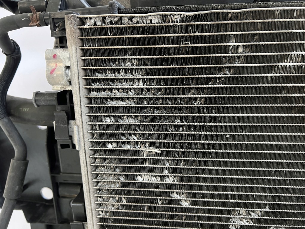 фото №10, Pas передній балка радіатор комплект радіатор renault megane iii lift дизель