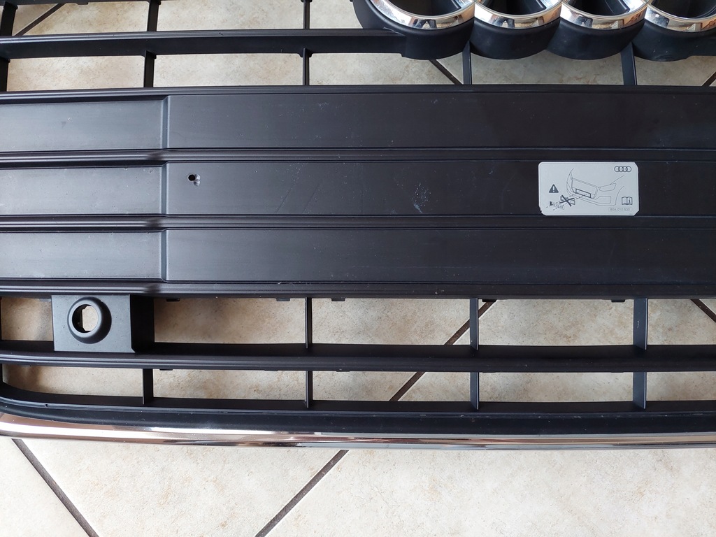 фото №8, Решітка радіатора - решітка радіатора - audi a6 c8 - 4k0