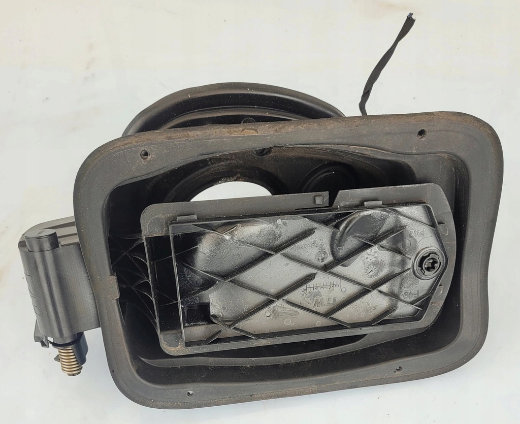 фото №1, Основание крышка заливной palwia bmw x1 f48 7359171