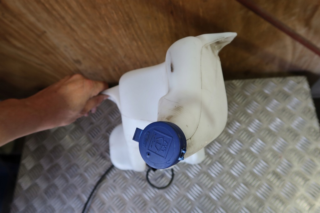 фото №8, Бачок омывателя iveco daily 3801898