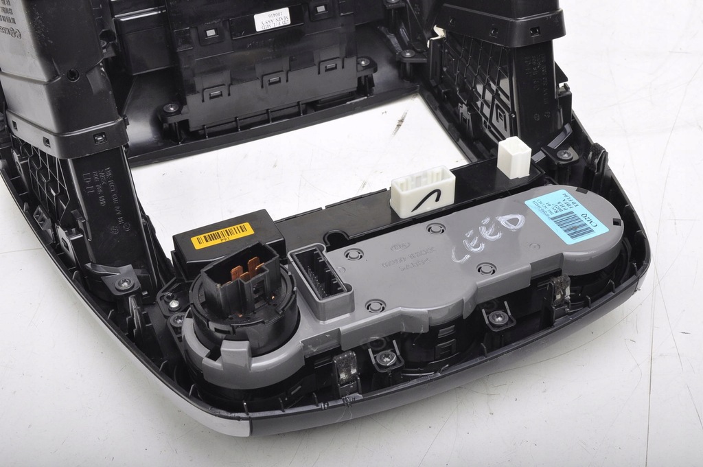 фото №10, Kia ceed рамка панель обдув радіо 95710-1h700 97250-1h221