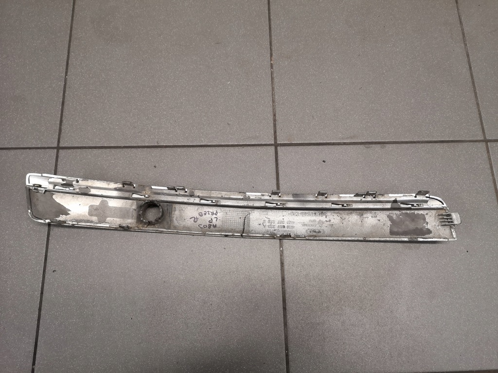 фото №9, Молдинг бампера лівий перед audi a8 d3 4e0807223a