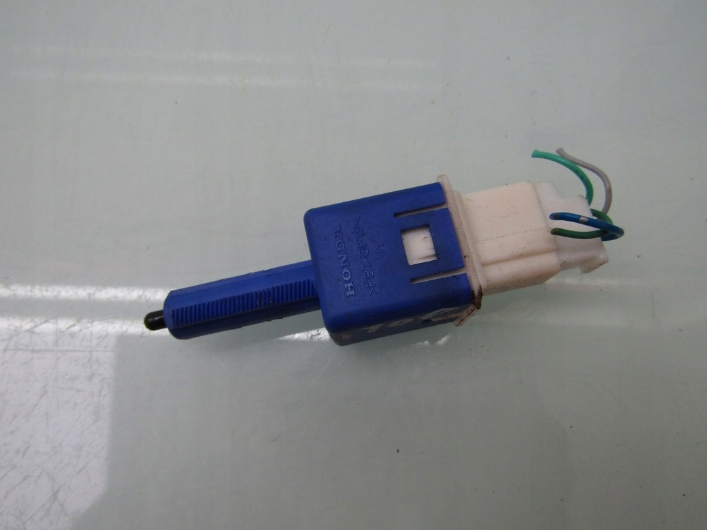 фото №1, Hr-v ii 18r датчик педали стоп стоп-сигнал тормоза