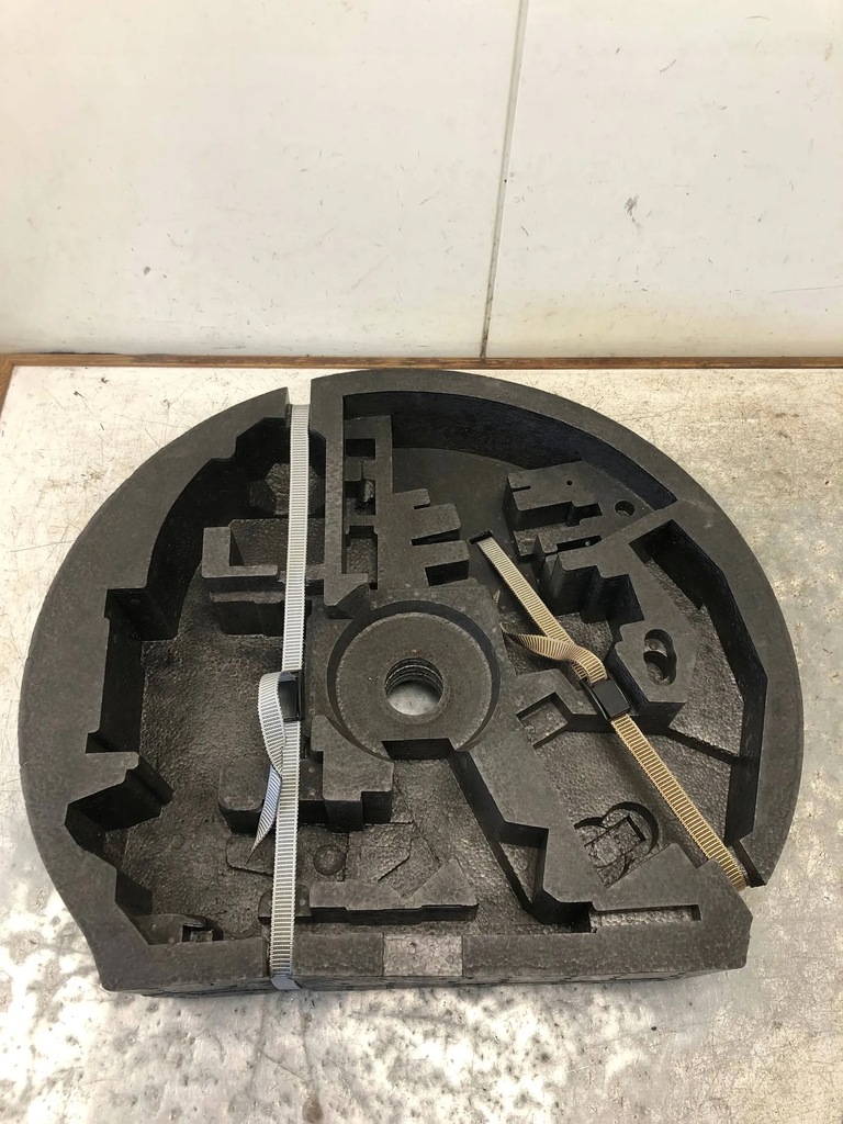 фото №1, Пенополистирол вкладыш багажника audi a3 8p 8p0012109f