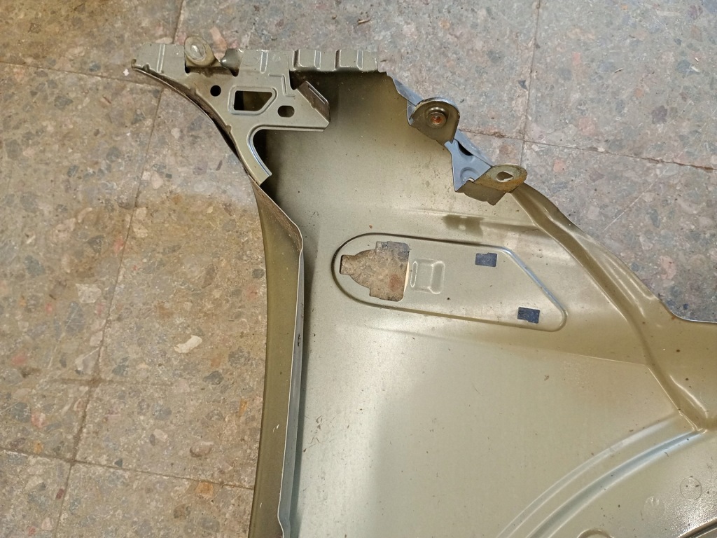 Крыло  левое  перед mini cooper r57 grafitowy Оригинал