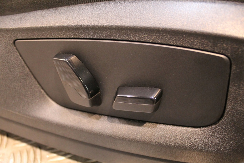 фото №10, Bmw 5 g30 обивка сиденья заднее сиденье обшивки материал