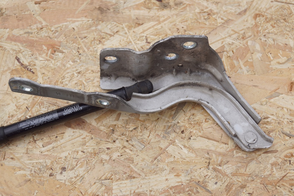 фото №9, Петля капот левый hyundai i40 ncw