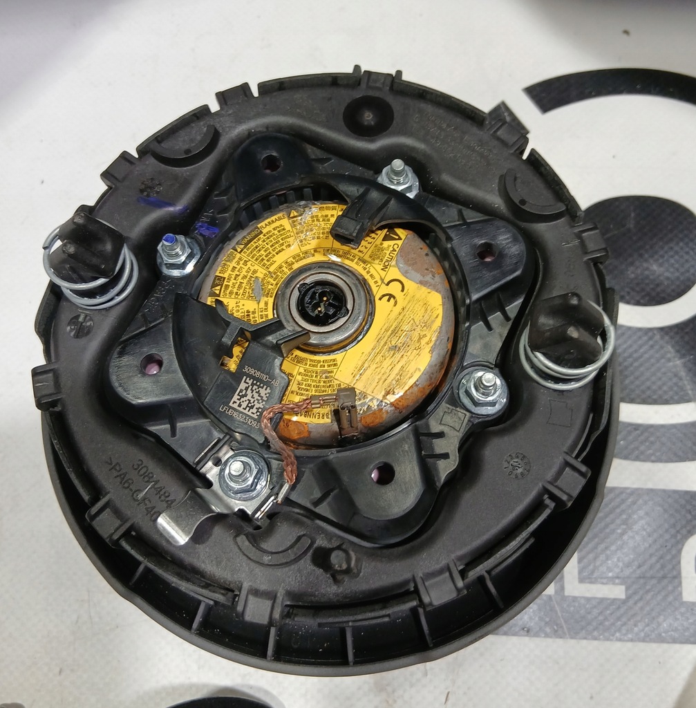 фото №8, Jaguar xe сіра панель приладів консоль подушка безпеки подушки безпеки ремені оригінал демонтаж