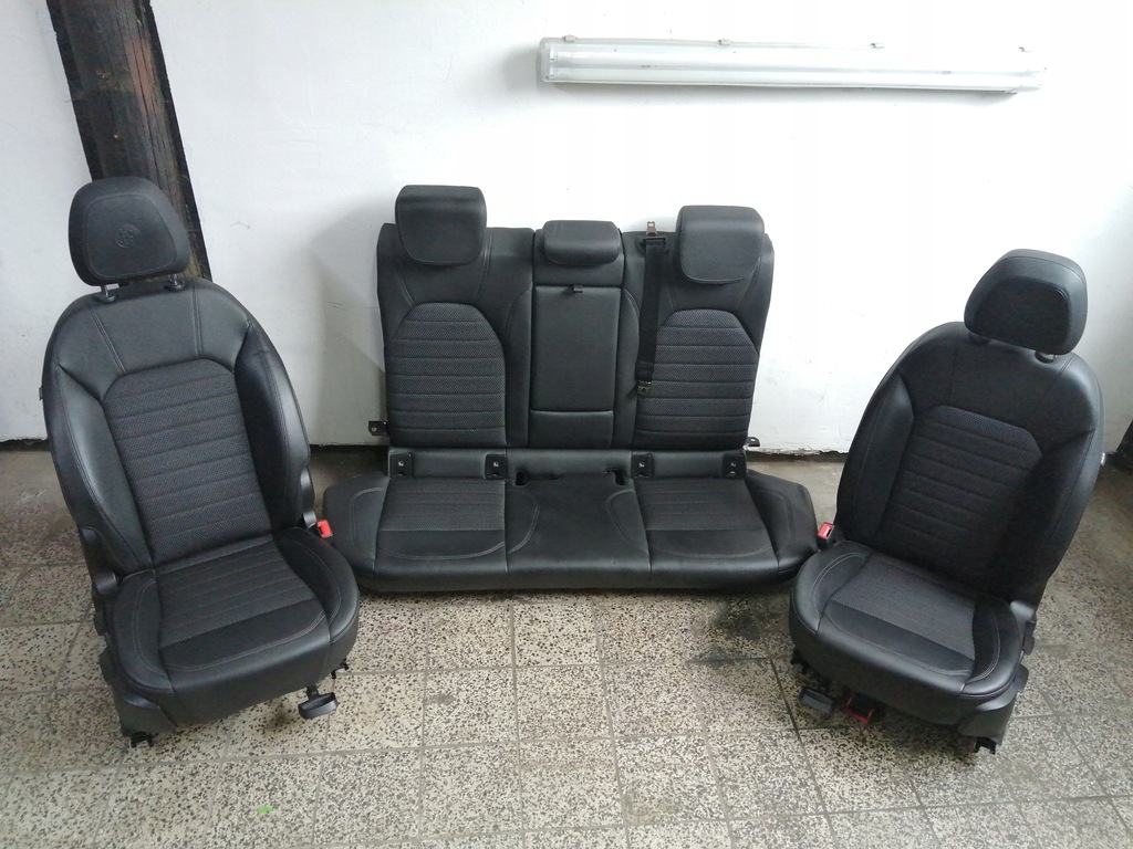 фото №1, Alfa romeo stelvio 2019 салон сиденье сиденья обшивки заднее сиденье кожа ładne