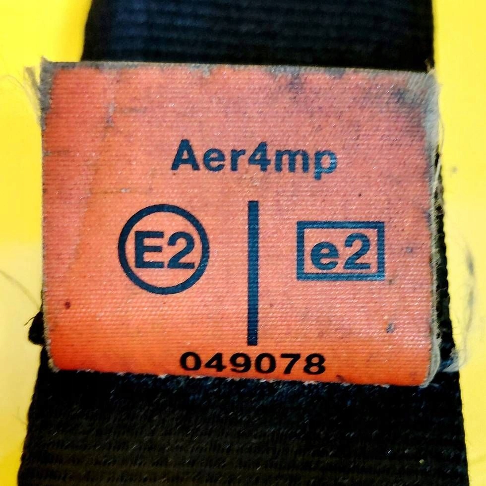 Ремень безопасности левое  перед alfa romeo 147 049078 nr1675 с Разборки