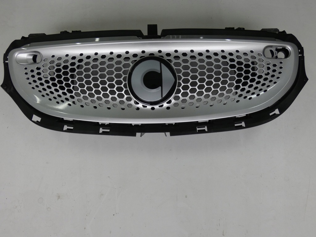 фото №1, Решітка радіатора, решітка радіатора smart fortwo + основа