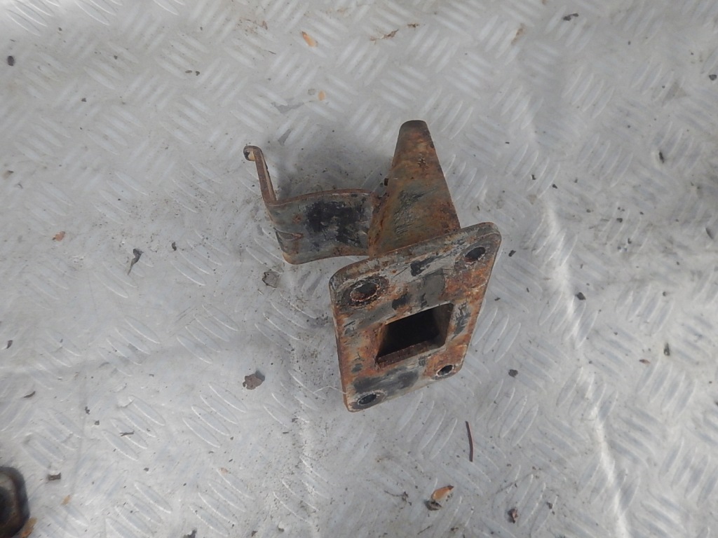 фото №3, Nissan titan armada 04- кронштейн підпора рами