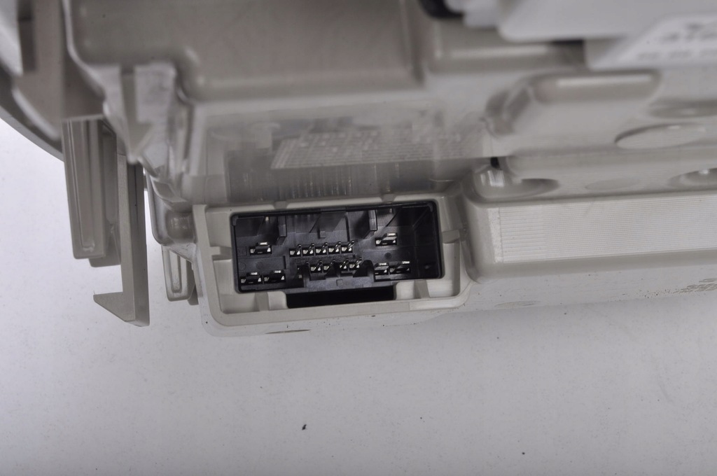 фото №8, Volvo xc60 ii освітлення лампа кабіни салону 31694092 31652852