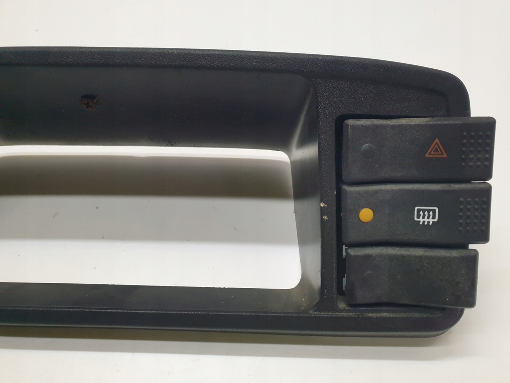 фото №3, Корпус рамка спидометра кнопки wartburg