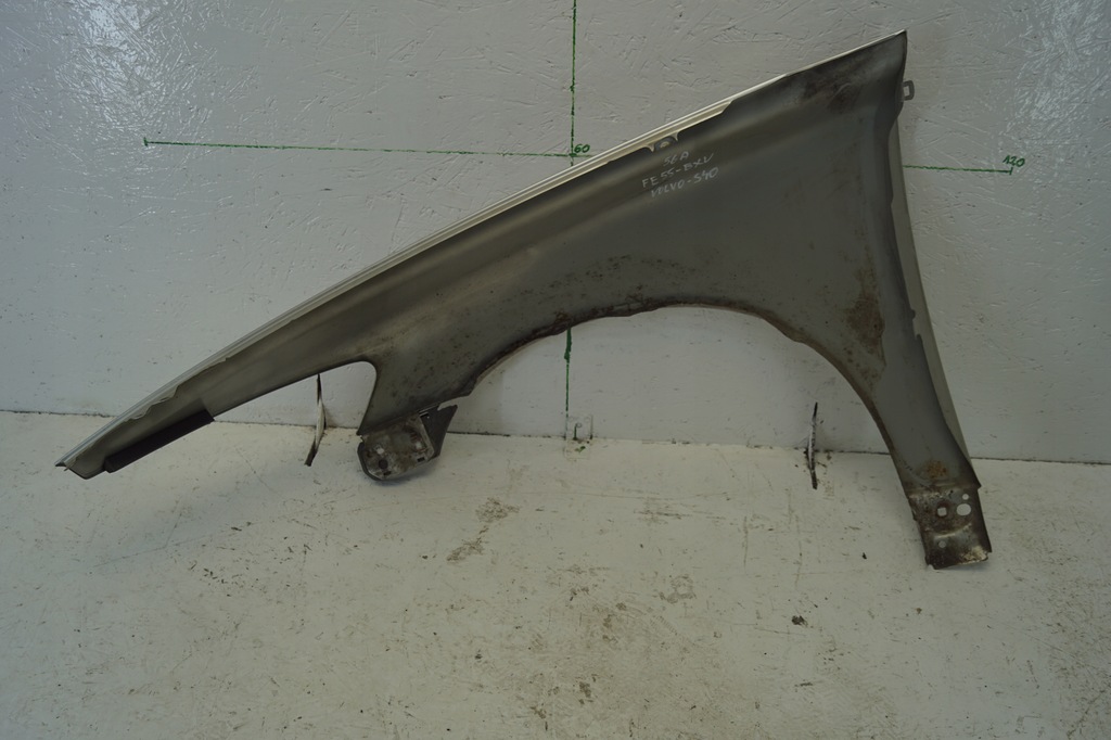 фото №14, Крыло правый перед volvo v50