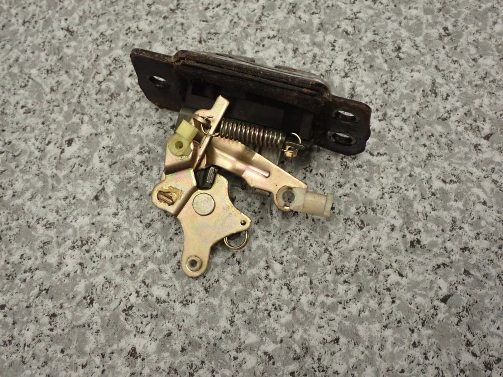 фото №6, Hyundai trajet замок крышки задний багажника