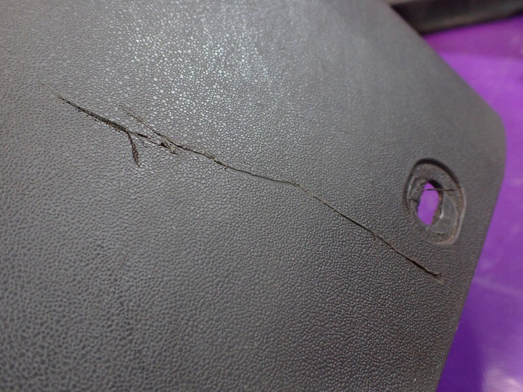 Купить Renault megane 2 hb 5d 02-06 подлокотник туннель средний 8200183144