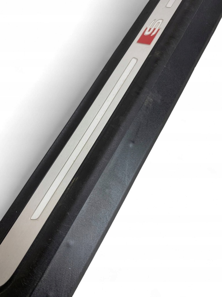 фото №7, Audi q8 накладка поріг двері передніх 4m8947406a