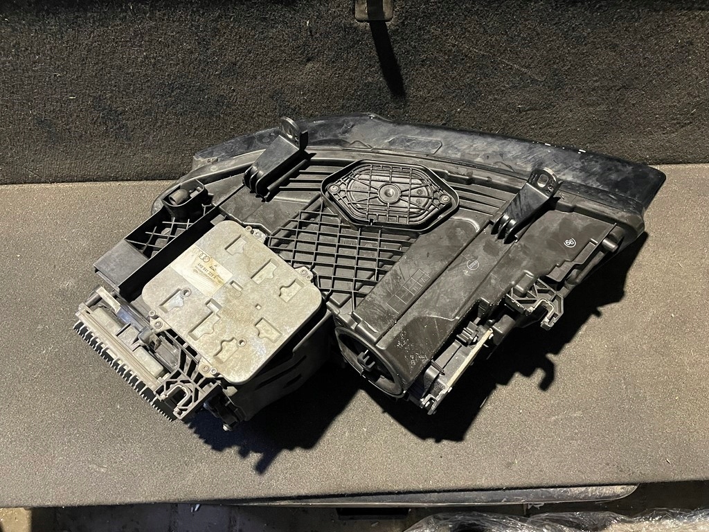 Audi a8 d4 рестайлинг  full led matrix фара перед передняя левая правый  европа Оригинал