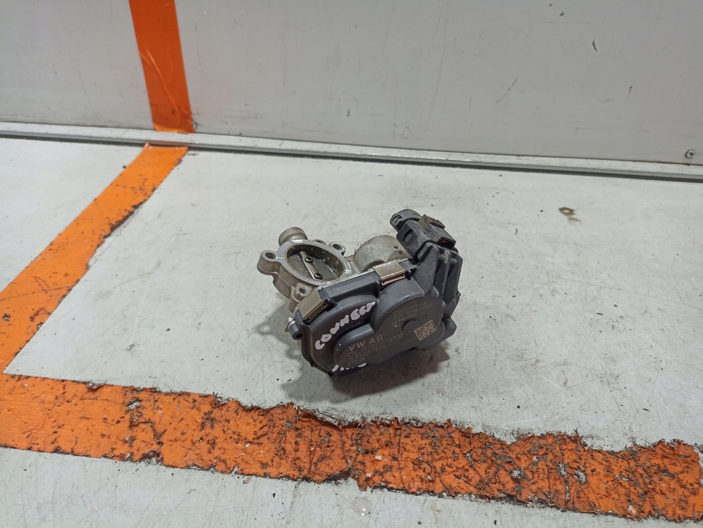 фото №1, Ford tourneo connect mk3 дроссельная заслонка выхлопных газов 2.0 tdci 05l131501c