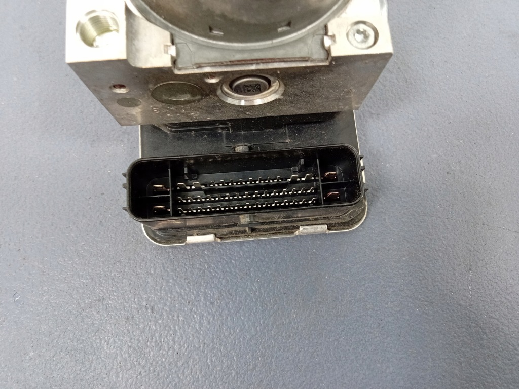 фото №6, Bmw 3 g20 g21 2.0d насос abs 6899239 6899240