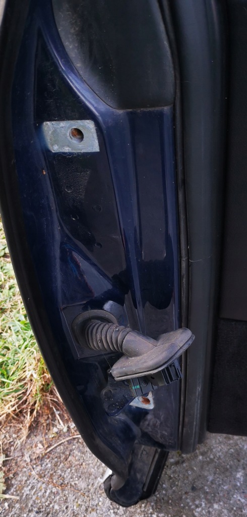 Передние i задние правое дверь porsche cayenne i 955 lata 03-07 la5g Недорого