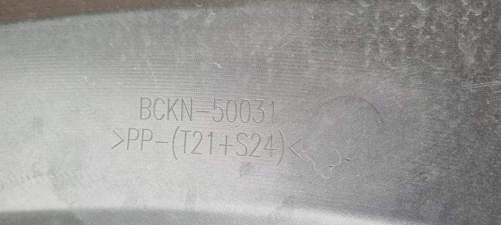 Mazda 3 2019- бампер перед оригінал g149 Зі Шроту