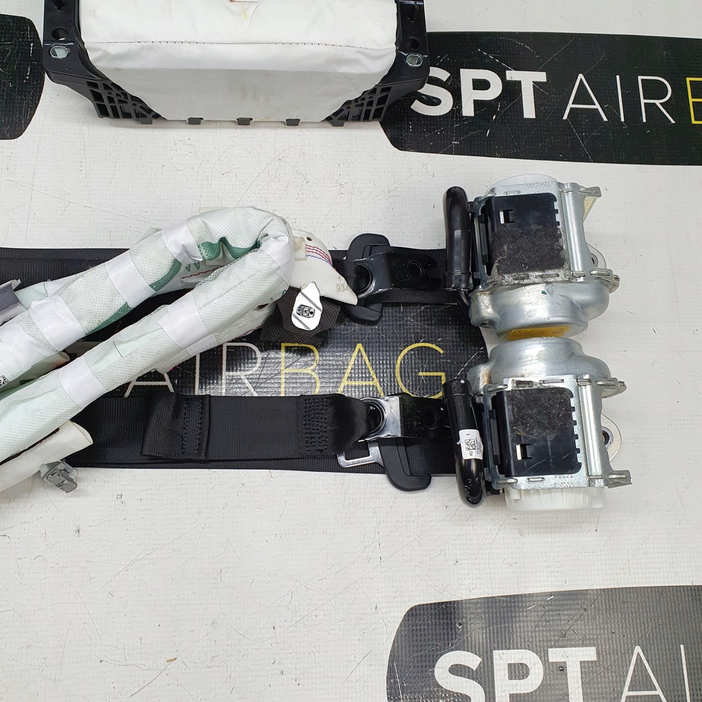 фото №12, A5 8w приборная панель консоль подушки безопасности ремни подушка безопасности шторки безопасности
