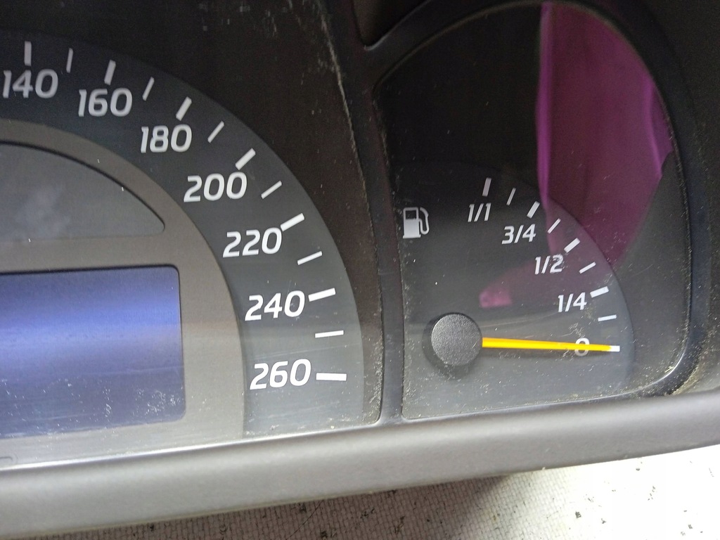 фото №8, Счетчик приборы 87001439 mercedes w203 2.0