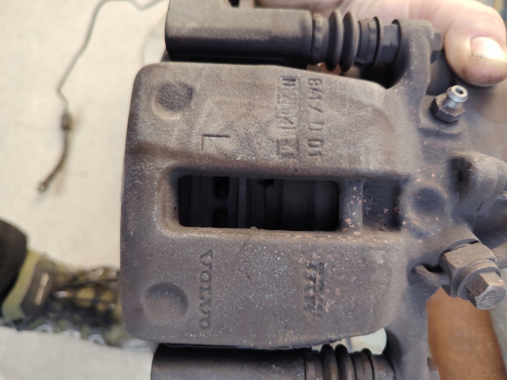 фото №6, Volvo xc60 супорти гальмівні диск гальмівна комплект