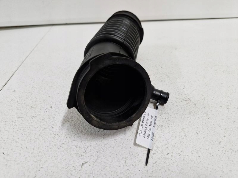 фото №6, Toyot matrix ii 2 corolla e15 1.8 vvti шланг трубка пабтрубок  воздухозаборник воздуха