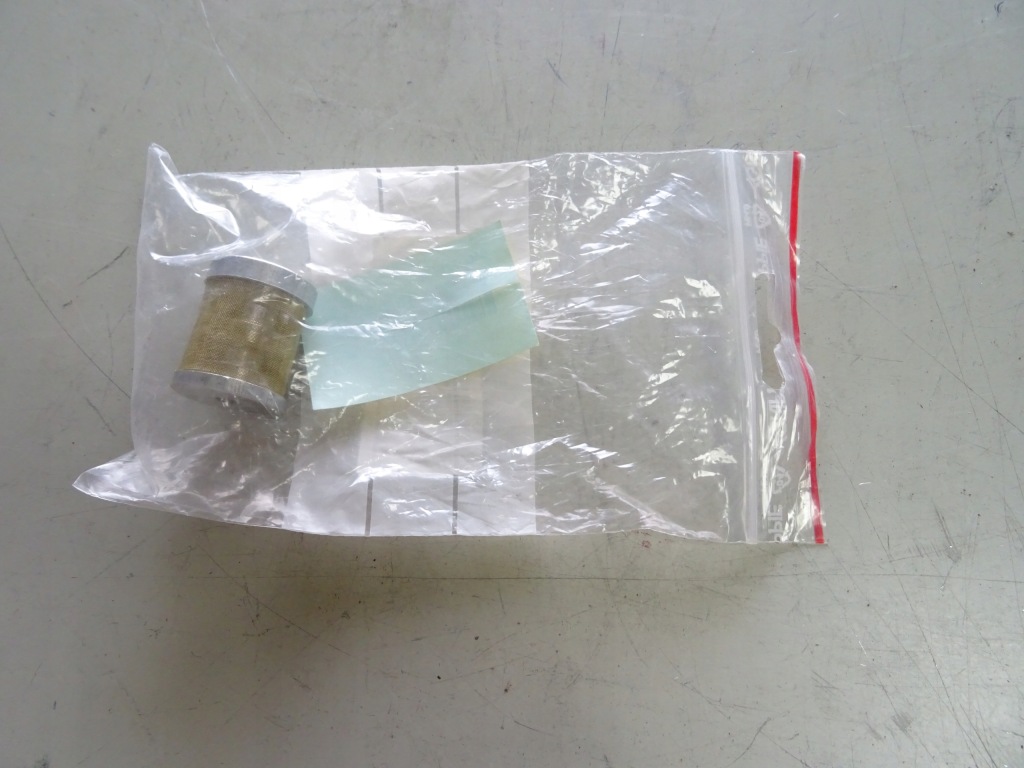 Фільтр пального mercedes 4114770015 oem mbtruck Недорого