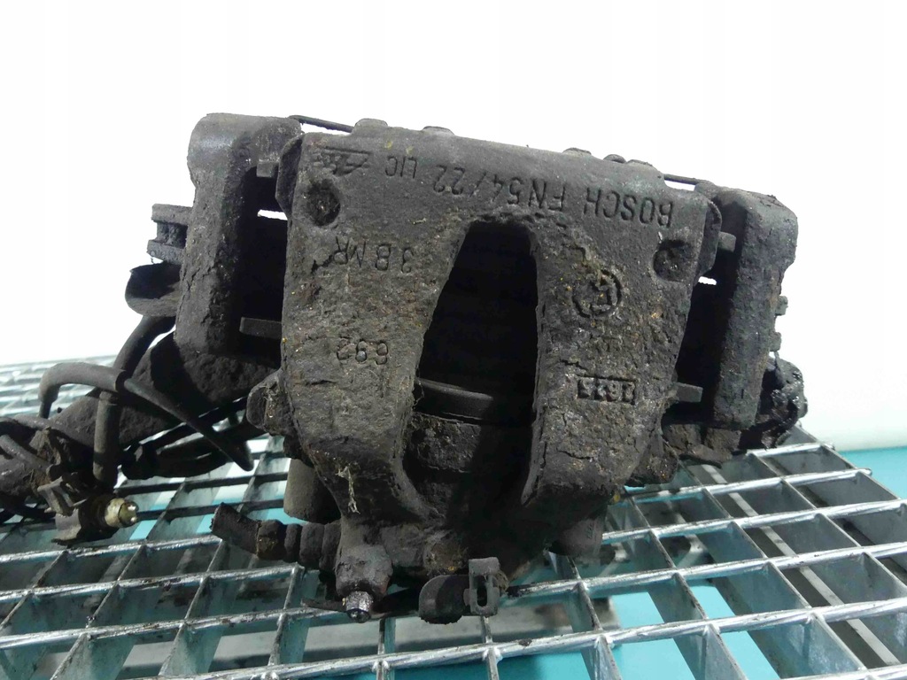 фото №2, Суппорт перед левый alfa romeo 147 1.6 16v