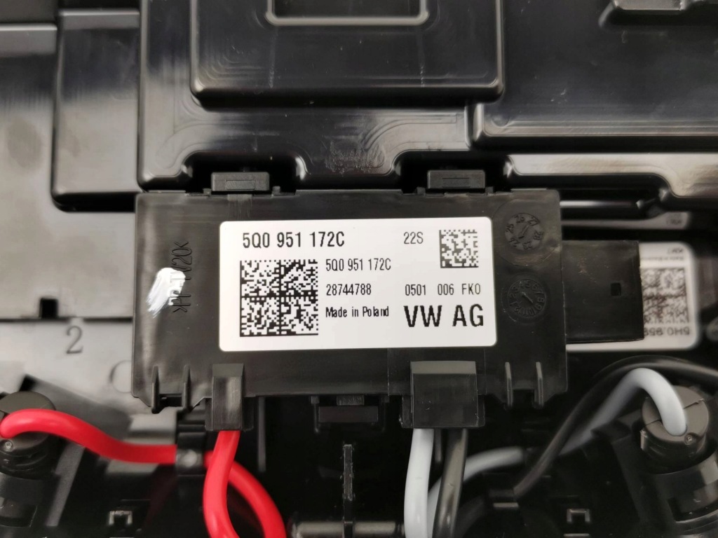 фото №11, Лампа кабины потолочный салона vw id.4 id4 5h0959569c tja новый org