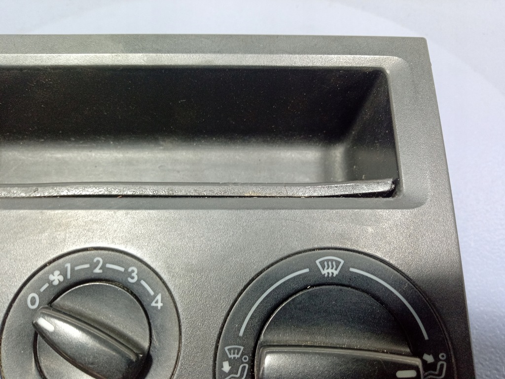 фото №9, Volkswagen t4 перемикач обдув 7d1819075h