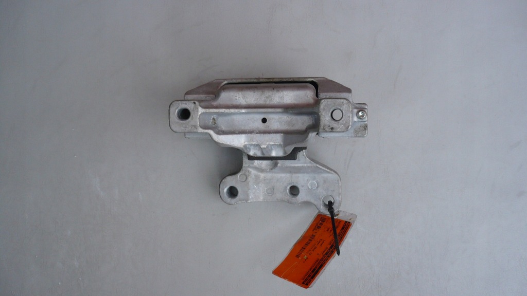 фото №4, Подушка кронштейн двигуна outlander iii 2,0 2,4 15r