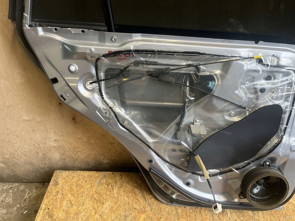 фото №10, Subaru xv дверь задние 2016 левая сторона