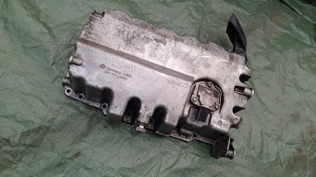 фото №9, Піддон масляна датчик оливи volkswagen passat b6