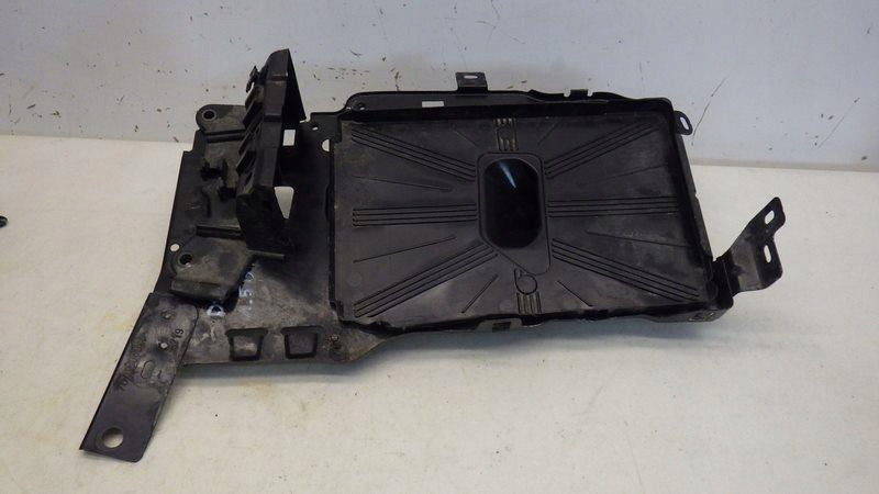 Купить Основание аккумулятор citroen ds7 1.5 blue hdi 9815411580 9815288480