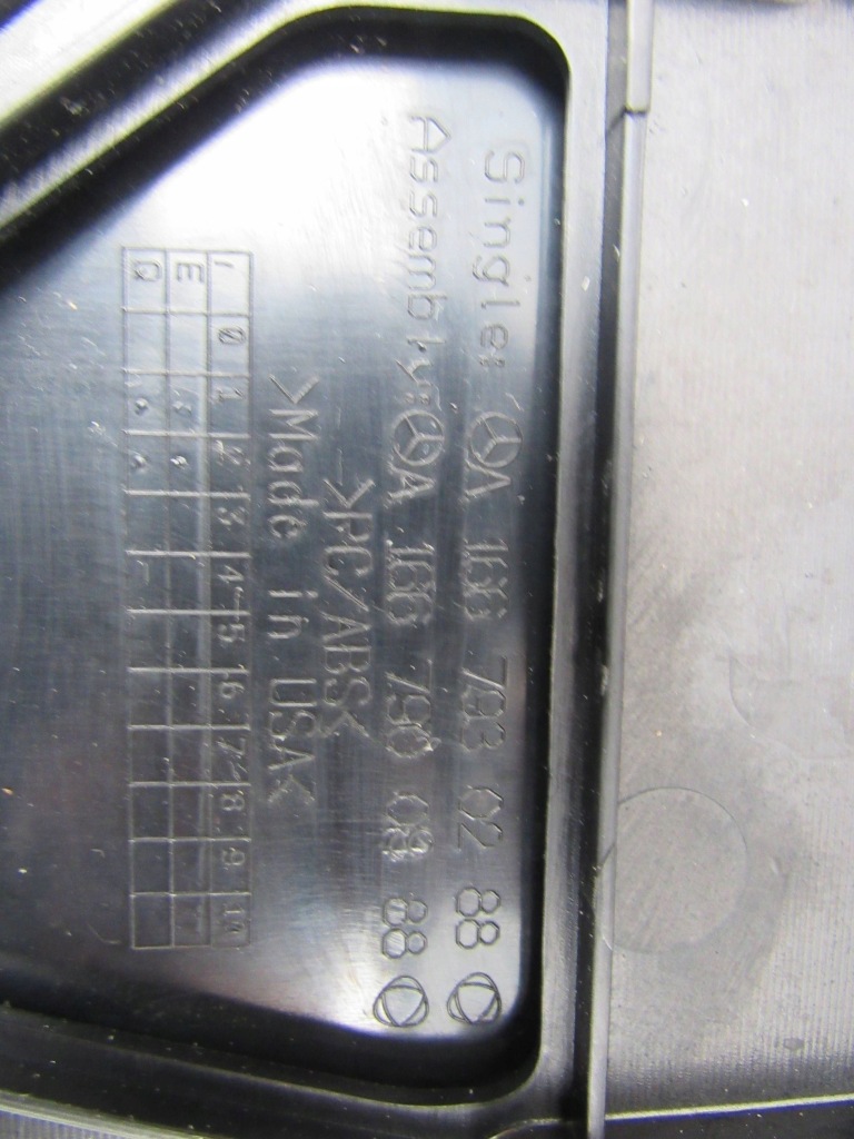 Mercedes gl w166 спойлер крышки задний / багажника a1667930288 a1667900888 Доставка