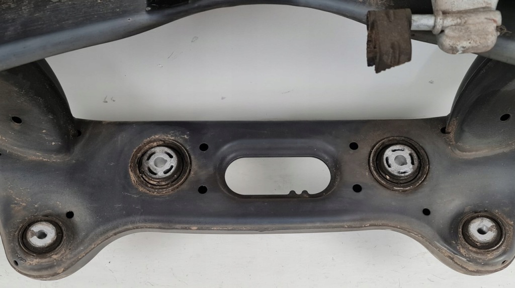 фото №8, Підрамник підрамник балка поперечина задня mercedes w213