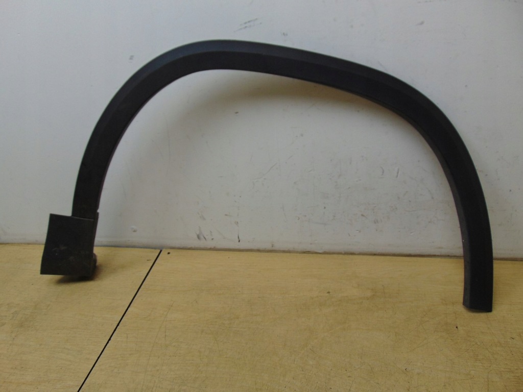 фото №1, Молдинг накладка крыла правая перед mercedes gla a2478850100