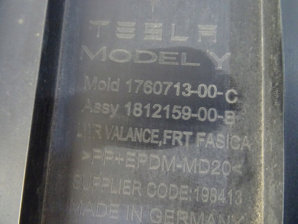 Tesla model y 20- захист плита під  бампер перед передній 1760713-00-c llu Київ
