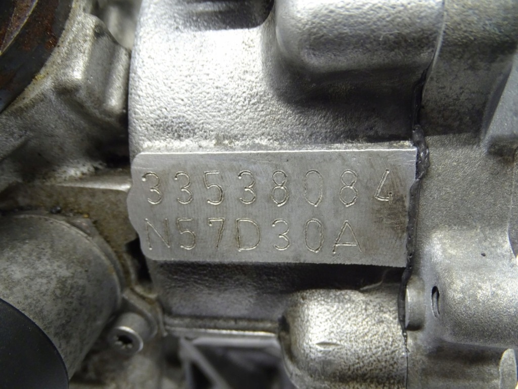 Двигун стійку  bmw f01 f02 f07 f10 x5 x6 3.0d n57d30a 245km монтаж заміна Оригінал