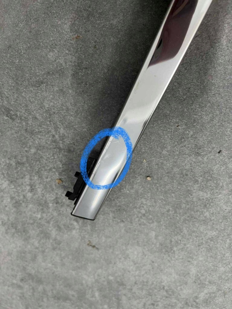 фото №5, Toyota camry молдинг стекло правый задняя оригинальный номер 7570733060