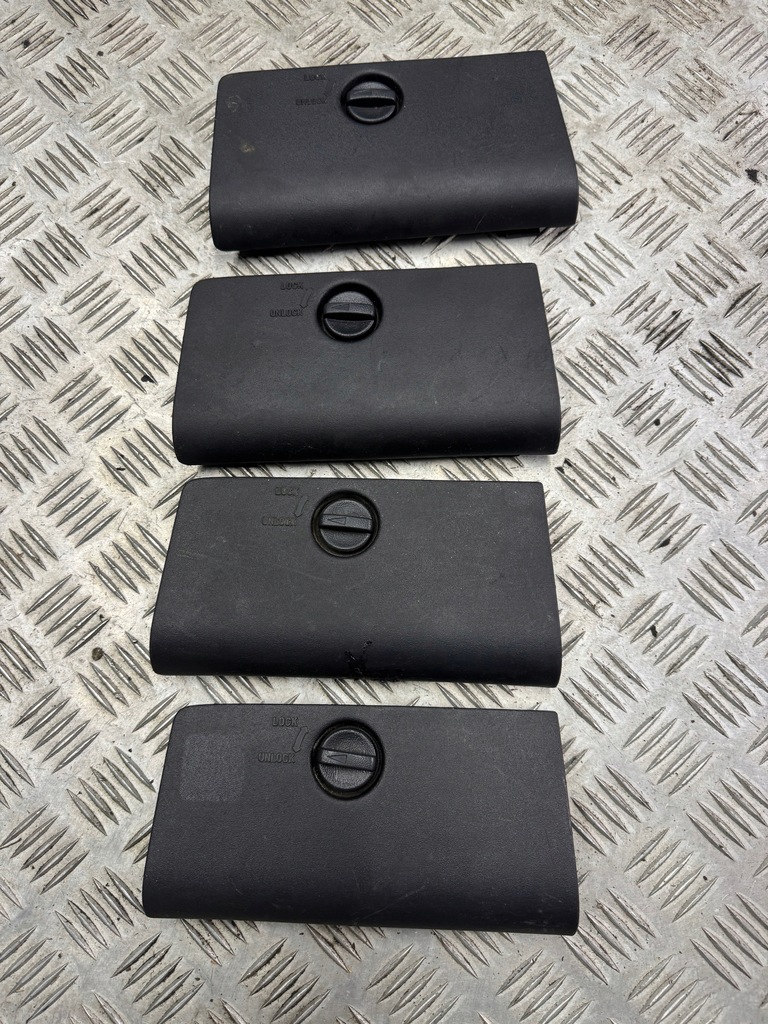 фото №1, Заглушка mitsubishi pajero iii 3 mr402291